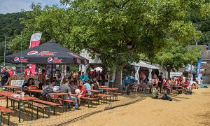 19894790_1920957918192584_4548248239874827433_n