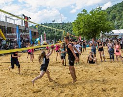 19990589_1919672401654469_6849363974449498156_n